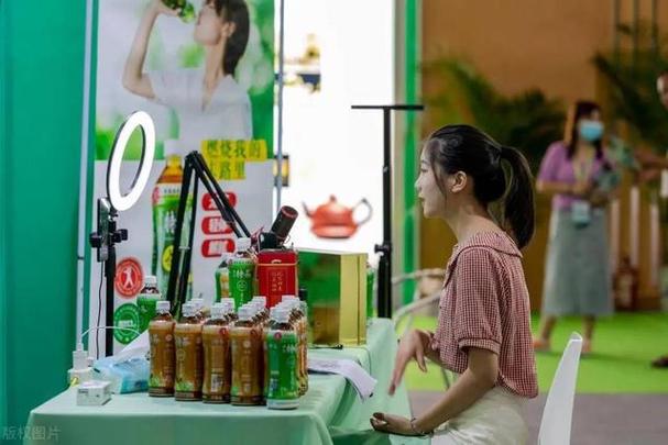晓菲《直播带货起号课》 - 百度网盘 资源封面图